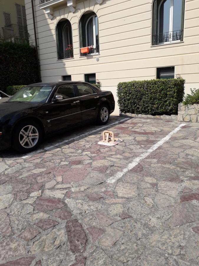 La Casa Di Anna, In Palazzina Liberty Fronte Parco Apartman Bordighera Kültér fotó